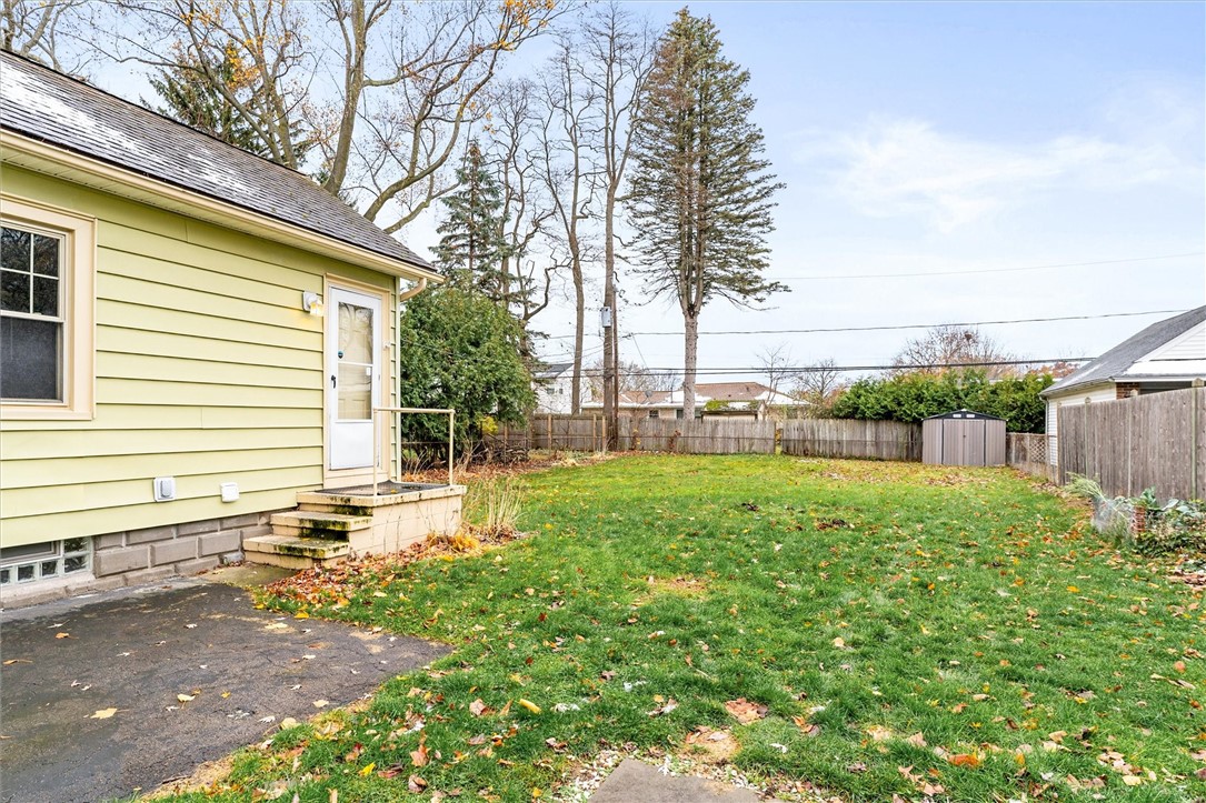 227 Walzer Road Irondequoit, NY 14622 - Photo 40 of 48