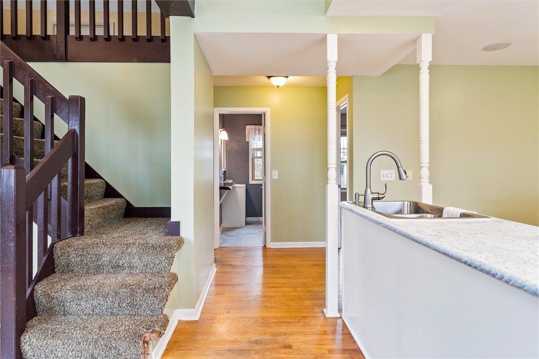 227 Walzer Road Irondequoit, NY 14622 - Photo 5 of 48