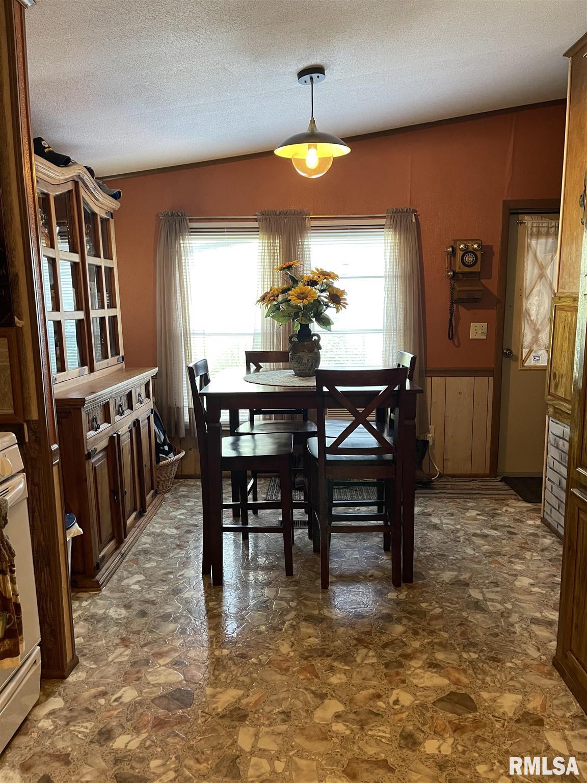 2765 McNeil Road Creal Springs, IL 62922 - Photo 10 of 26