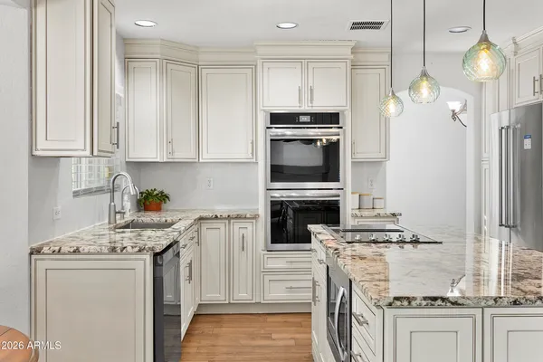 $795,000 | 571 North Kingston Street, Gilbert, AZ 85233