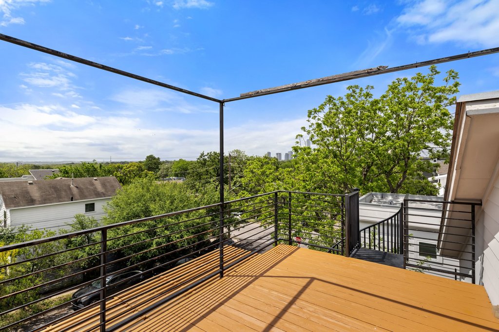 2602 East 13th Street Austin, TX 78702 - Photo 22 of 27 All you need is a beverage of choice to enjoy a casual evening under the stars - you need to see it at night!
