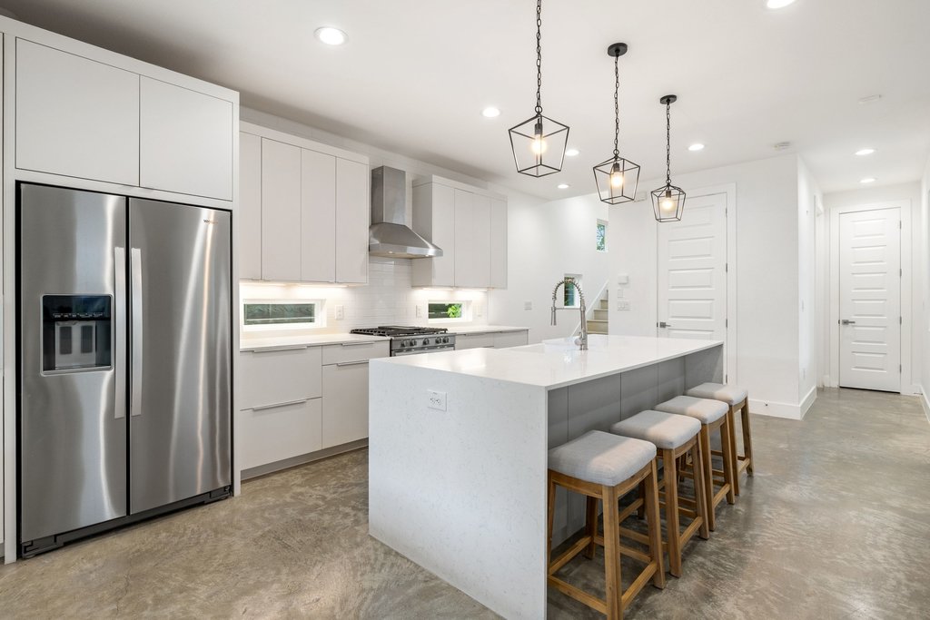 2602 East 13th Street Austin, TX 78702 - Photo 7 of 27 The ideal spot to host friends and family