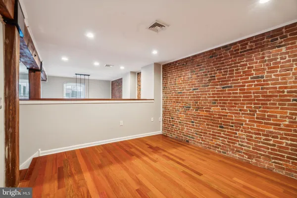 $279,000 | 12 Letitia Street, Unit 201, Philadelphia, PA 19106