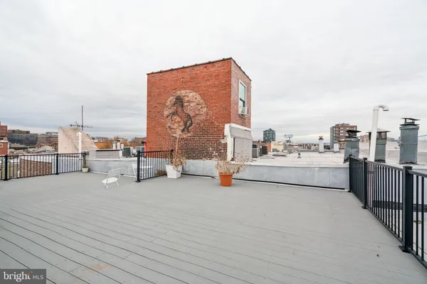 $279,000 | 12 Letitia Street, Unit 201, Philadelphia, PA 19106