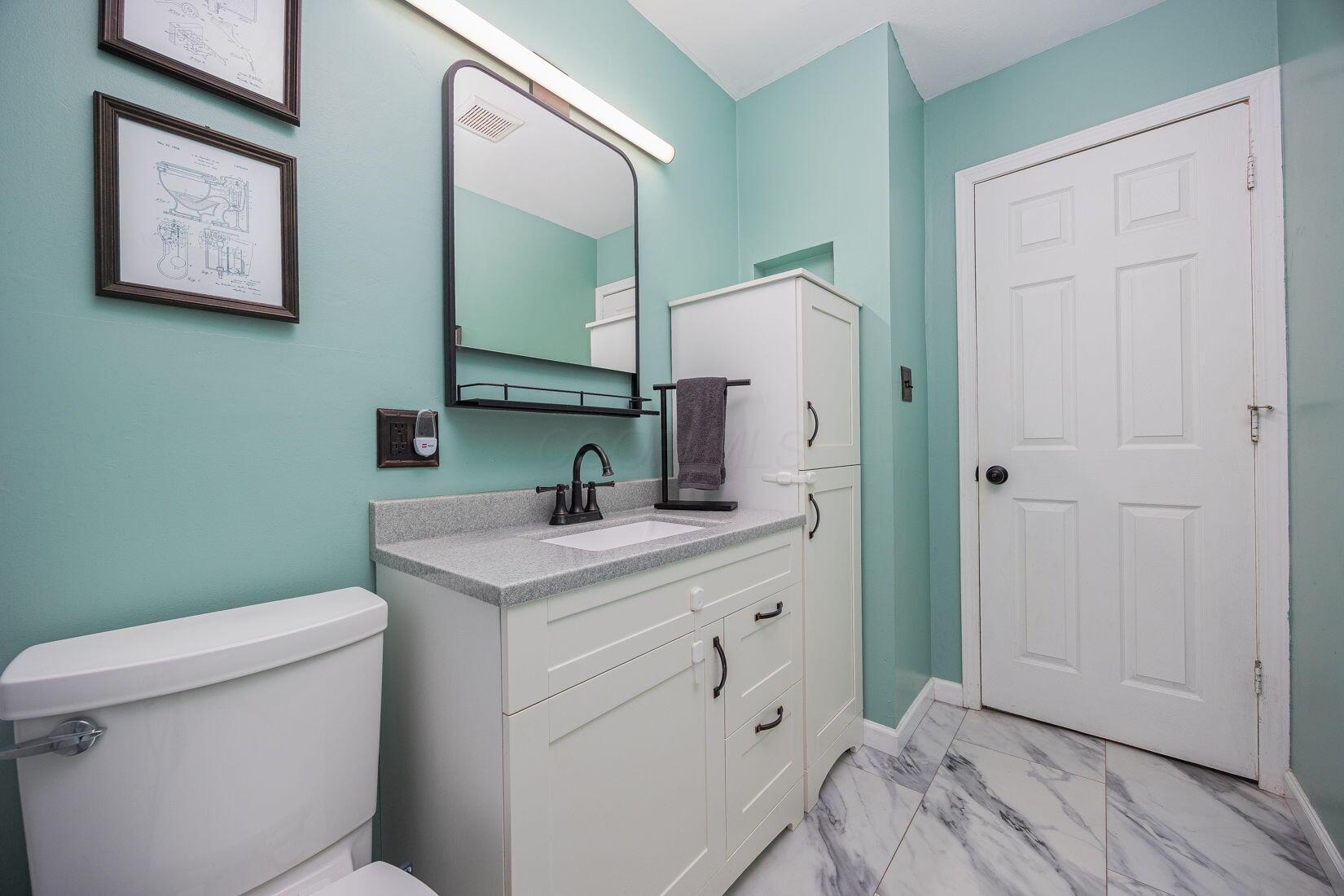 1881 Woodcrest Road Columbus, OH 43232 - Photo 16 of 45 14