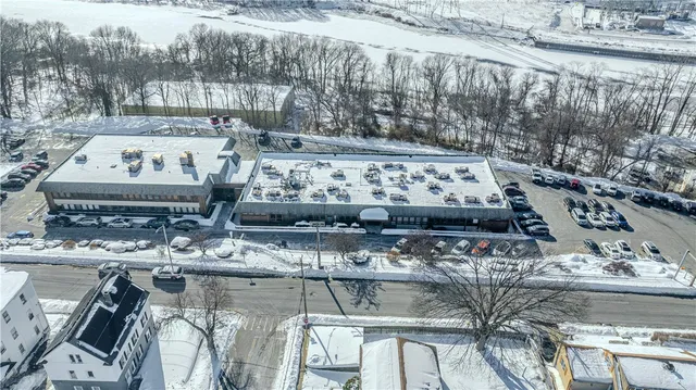 $54,900 | 333 School Street, Unit 109, Pawtucket, RI 02860