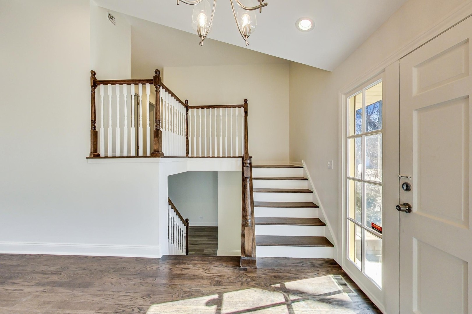 1835 Smith Road Northbrook, IL 60062 - Photo 6 of 54