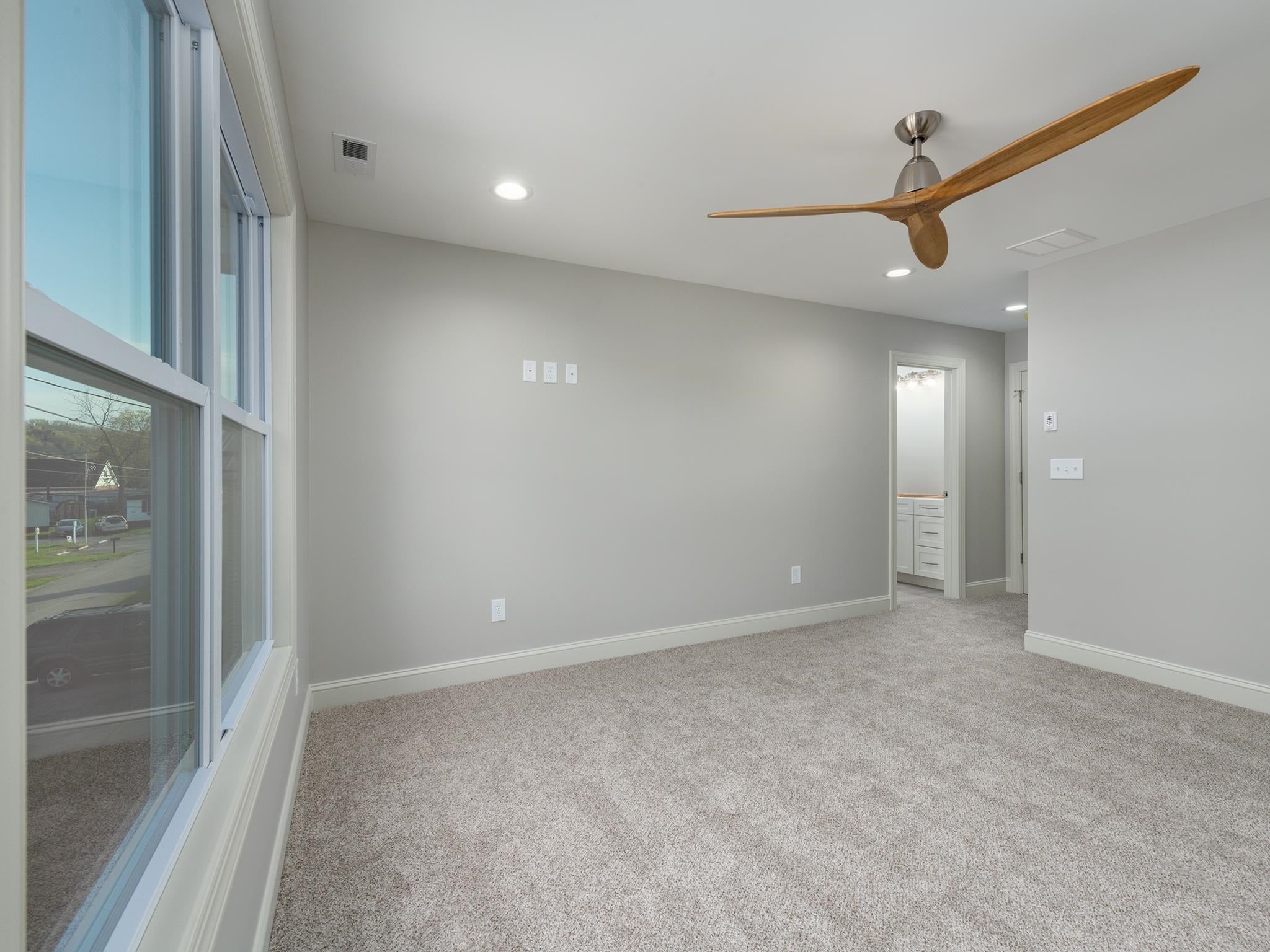 101 Second Street Winfield, WV 25213 - Photo 10 of 26 Gallery Image 10