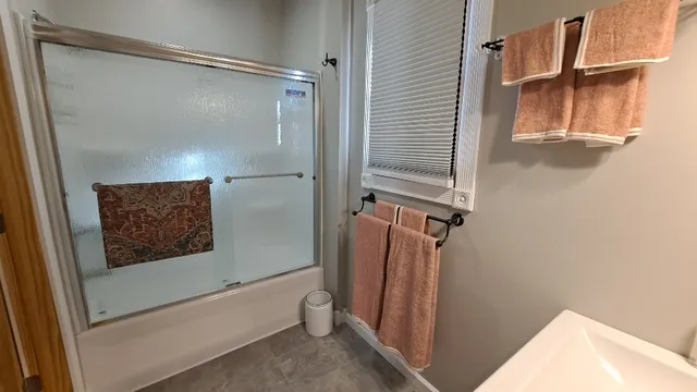 $175,000 | 122 Portland Avenue, Oglesby, IL 61348