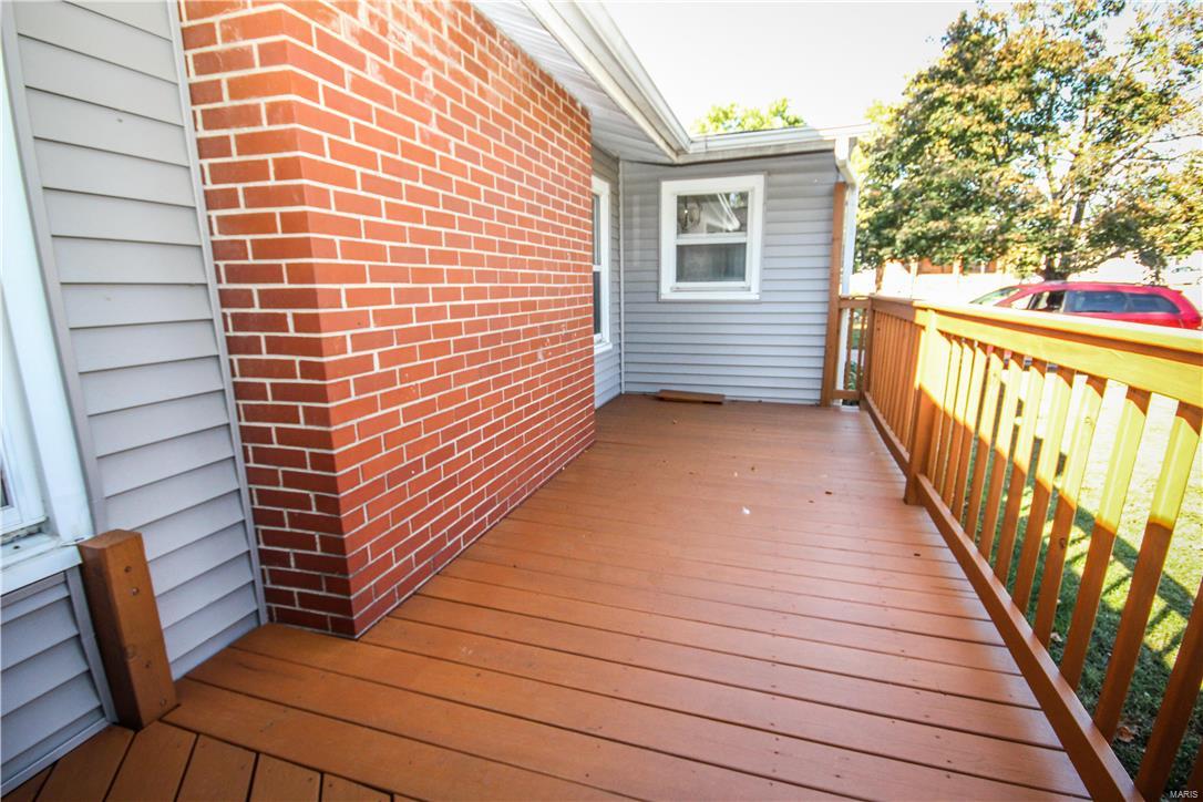141 West 1st Street Roxana, IL 62084 - Photo 2 of 20