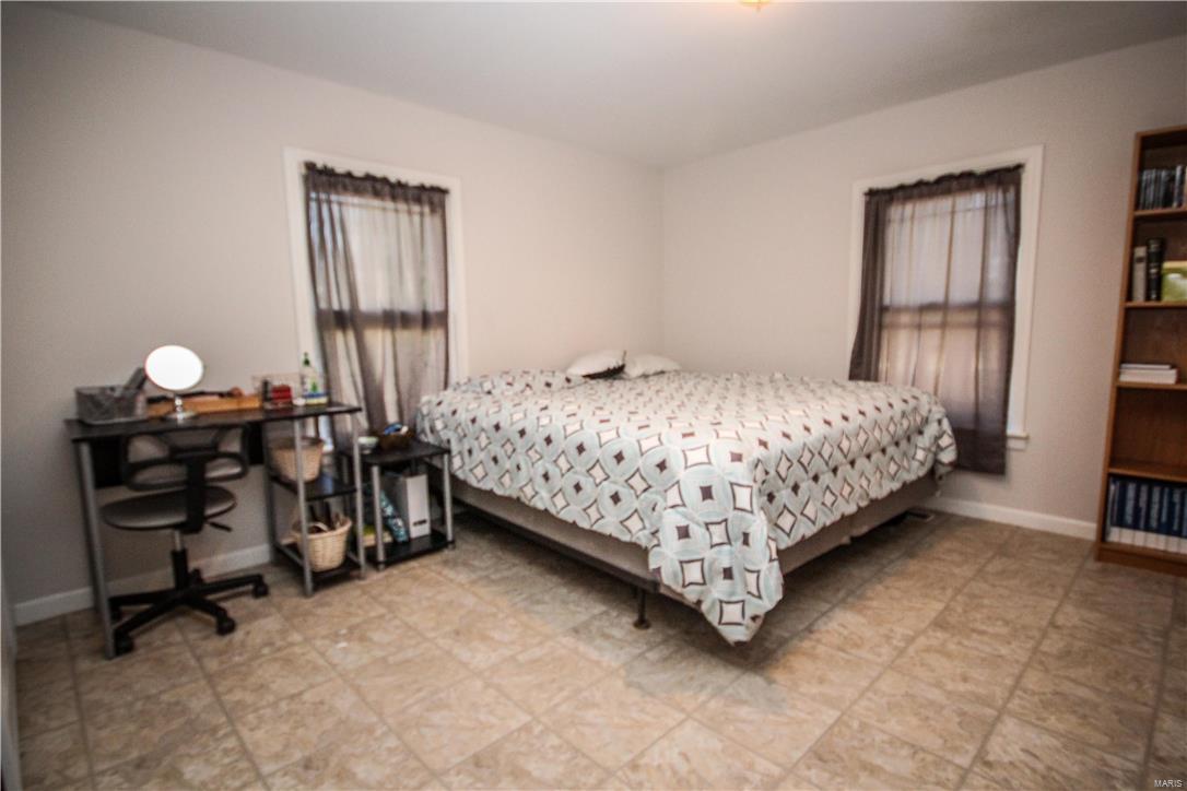 141 West 1st Street Roxana, IL 62084 - Photo 5 of 20