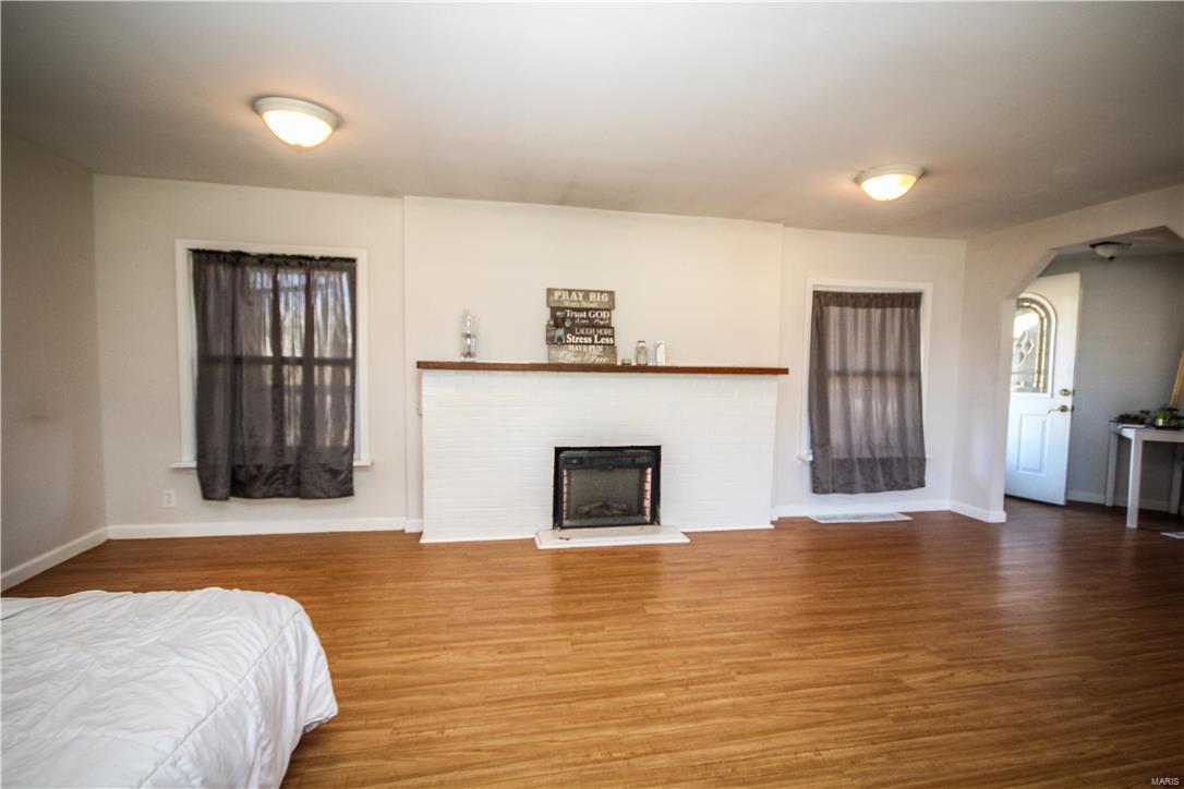 141 West 1st Street Roxana, IL 62084 - Photo 8 of 20