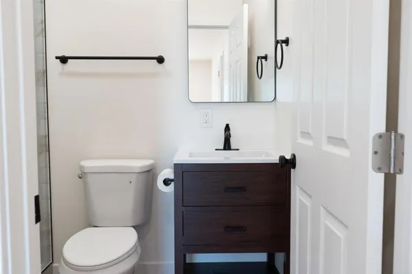 $4,299 | 639 1st Avenue, Unit A, Chula Vista, CA 91910