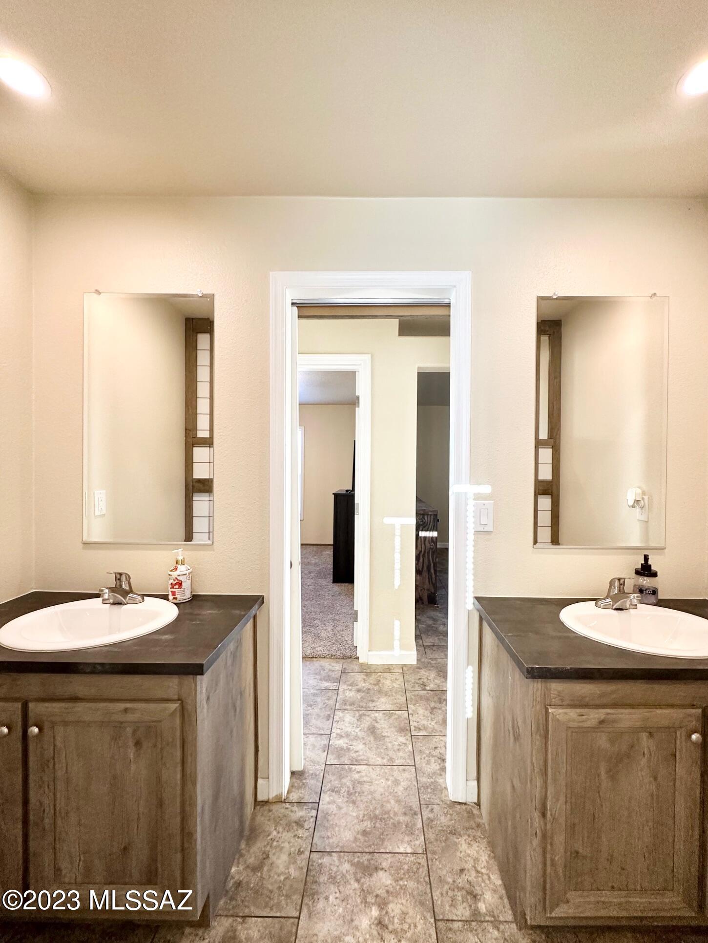 13295 South Hunting Dog Road Vail, AZ 85641 - Photo 29 of 39