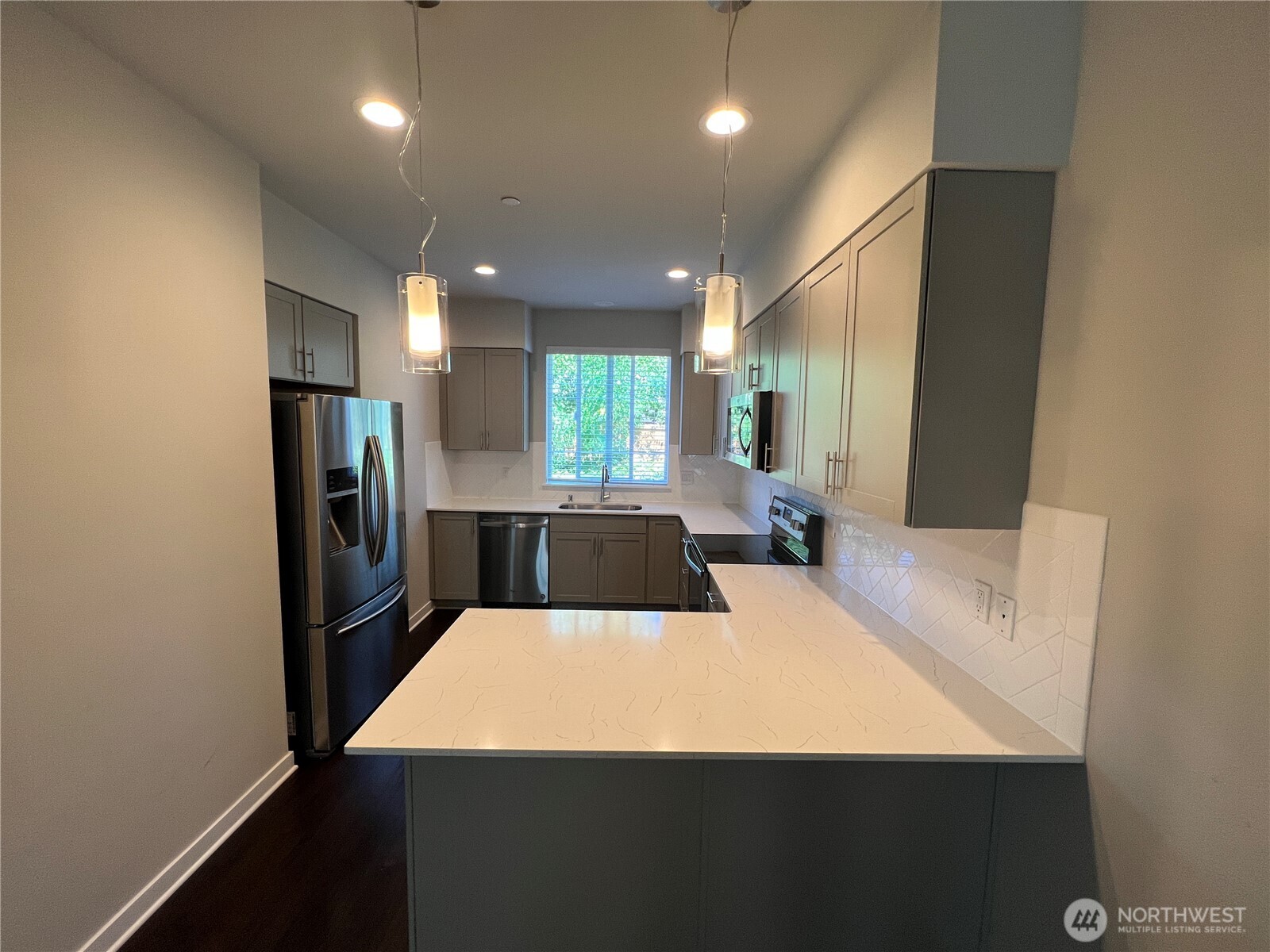 14913 48th Avenue West, Unit C3 Edmonds, WA 98026 - Photo 5 of 12