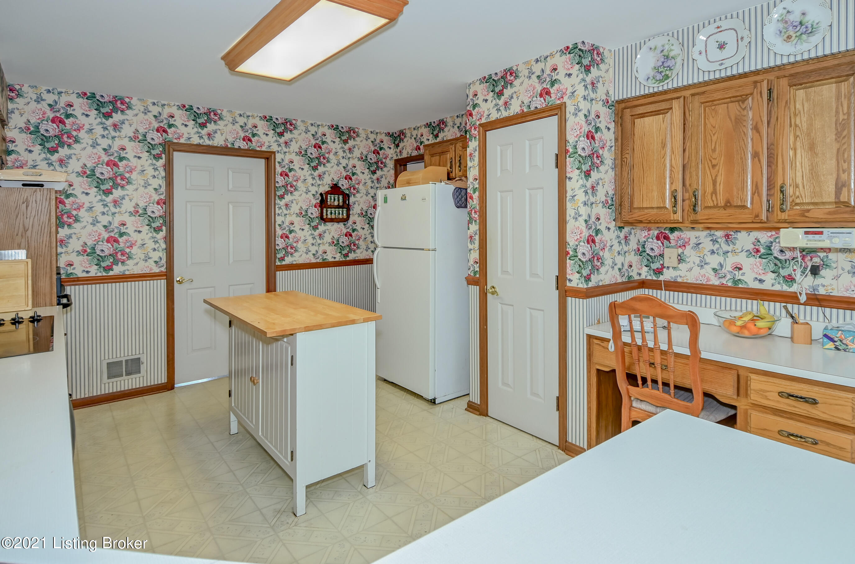 710 West Laurel River Road Shepherdsville, KY 40165 - Photo 23 of 49 710WLaurelRiverRd-23