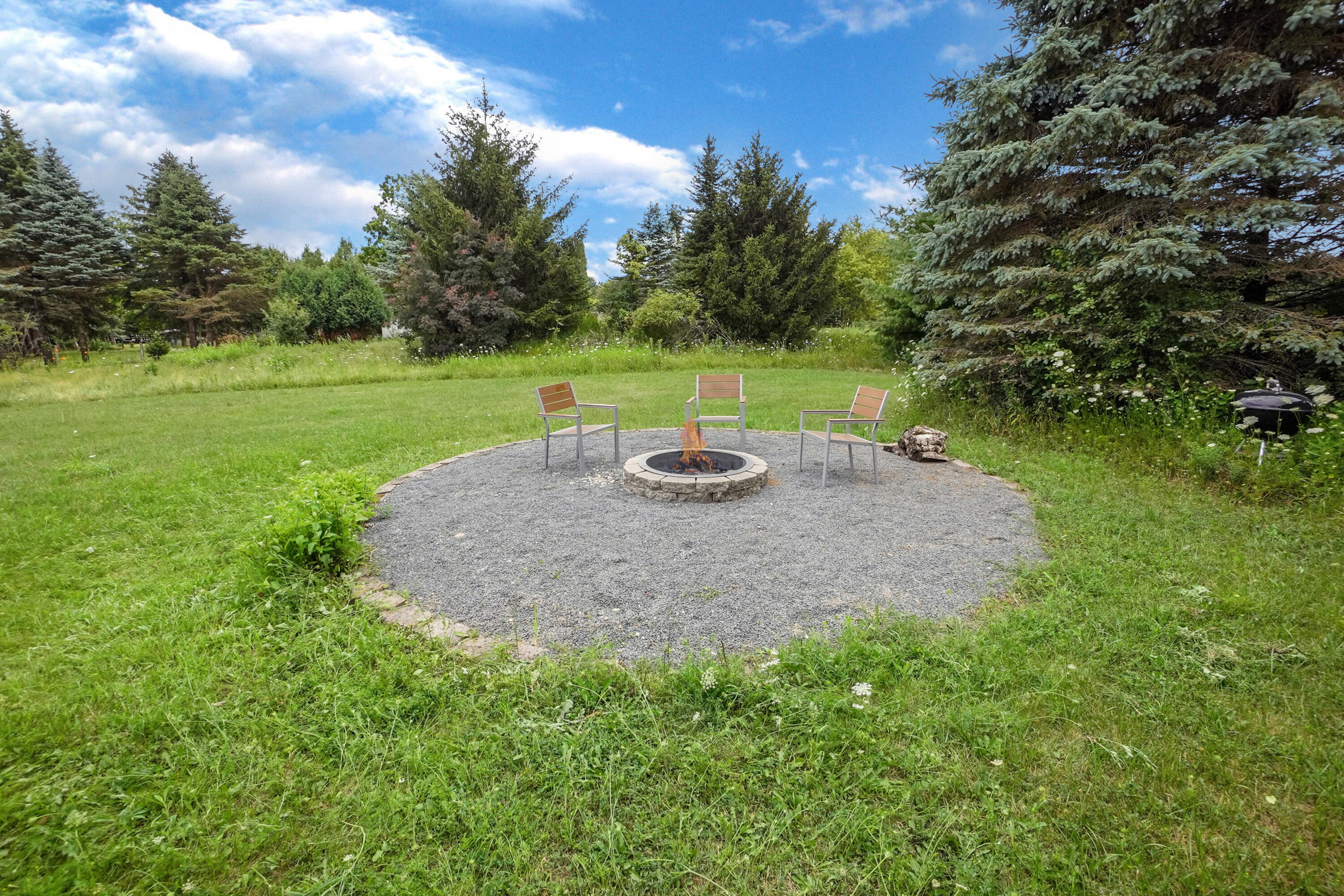 W287N8810 Center Oak Road Merton, WI 53029 - Photo 56 of 70 Firepit Area