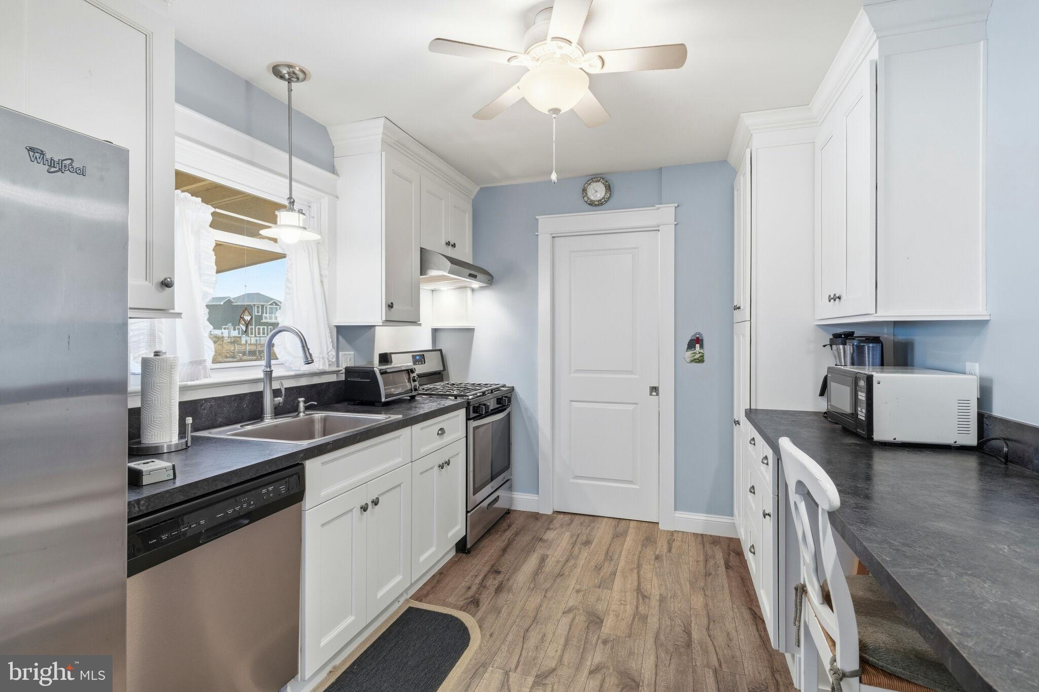 109 Caldwell Road Barnegat, NJ 08005 - Photo 13 of 47