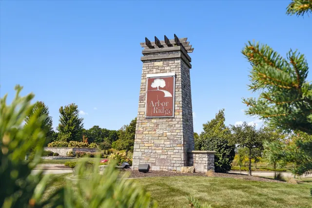 $100,000 | L80 Oakridge, Janesville, WI 53548