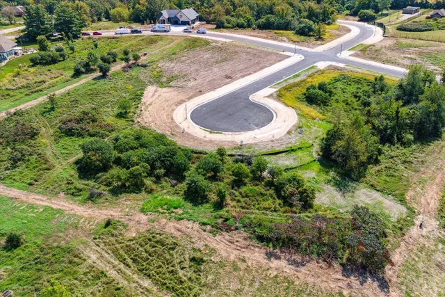 $100,000 | L80 Oakridge, Janesville, WI 53548