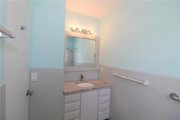 $3,999 | 2705 South Brink Avenue, Sarasota, FL 34239