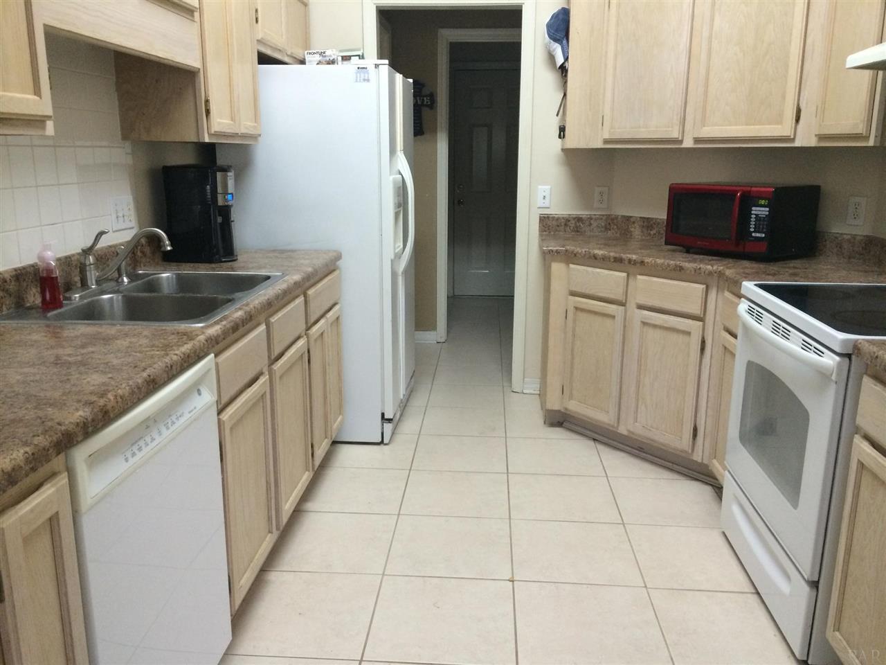 2795 West Roberts Road Cantonment, FL 32533 - Photo 4 of 17 Gallery Image 4