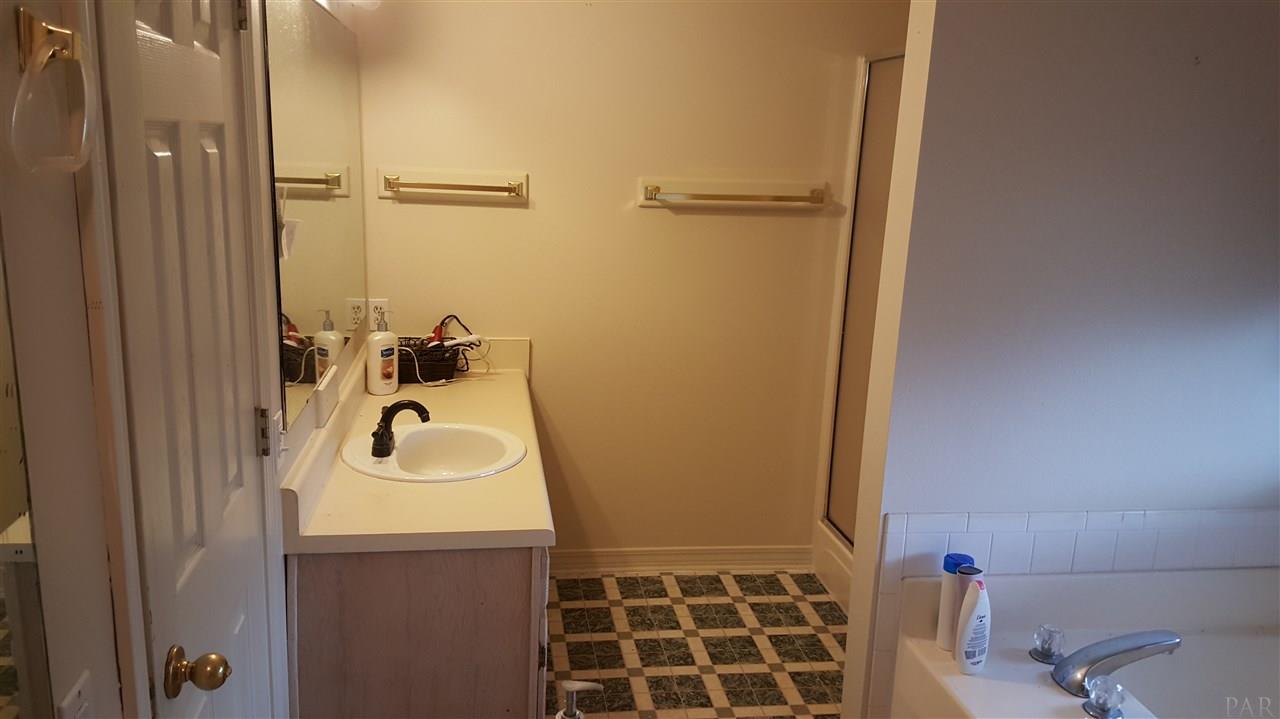 2795 West Roberts Road Cantonment, FL 32533 - Photo 10 of 17 Gallery Image 10