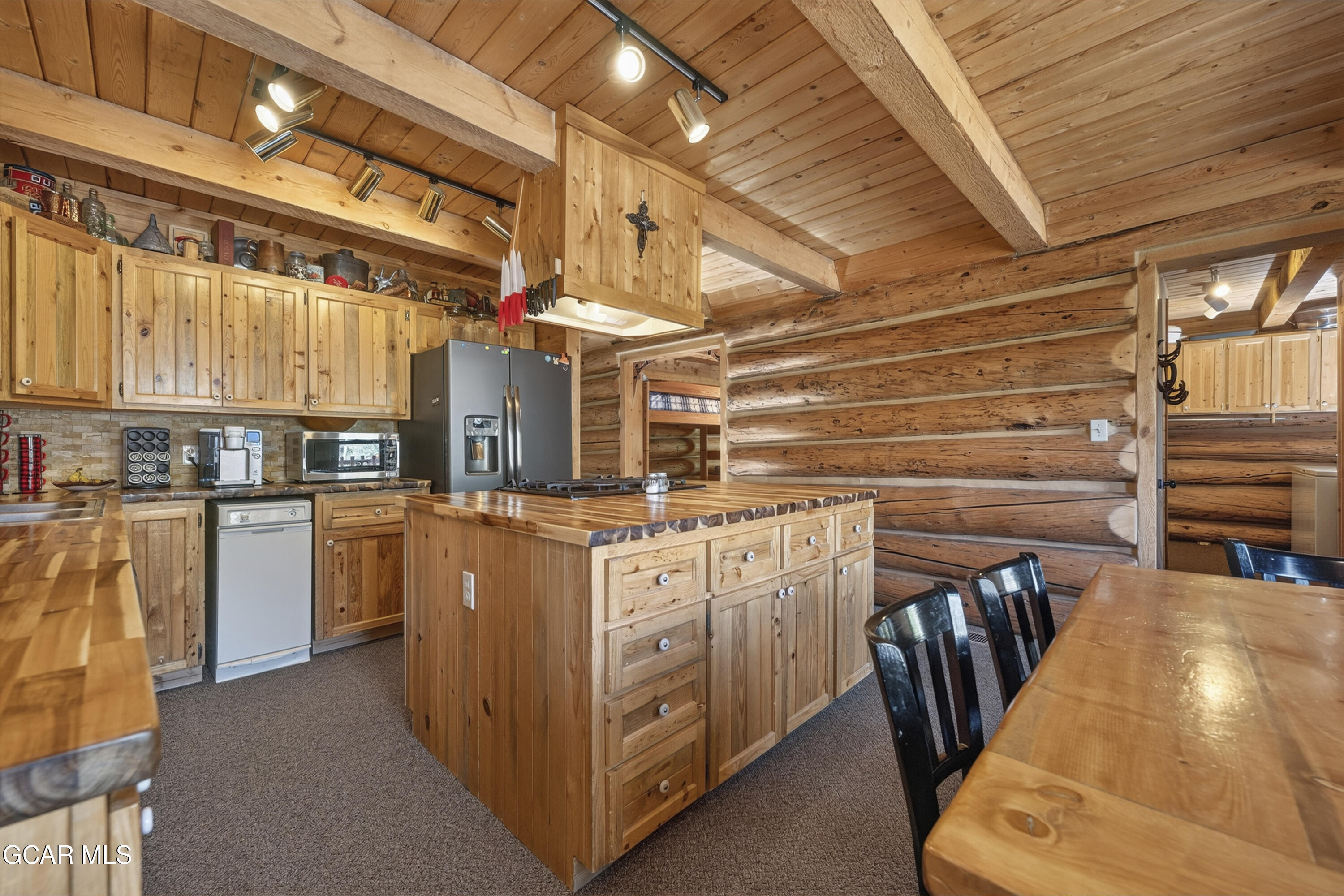 858 Clairs Run Parshall, CO 80468 - Photo 5 of 72 Kitchen