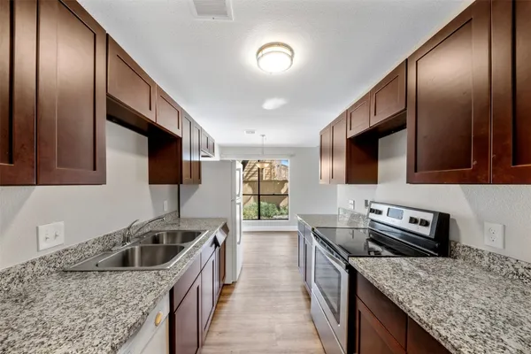 $156,900 | 9371 Pagewood Lane, Houston, TX 77063