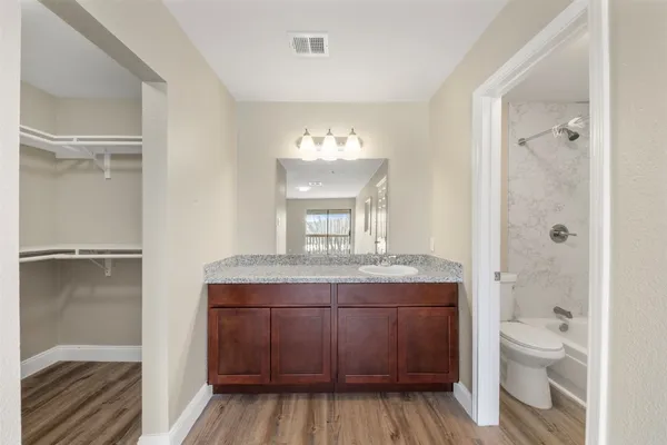 $156,900 | 9371 Pagewood Lane, Houston, TX 77063