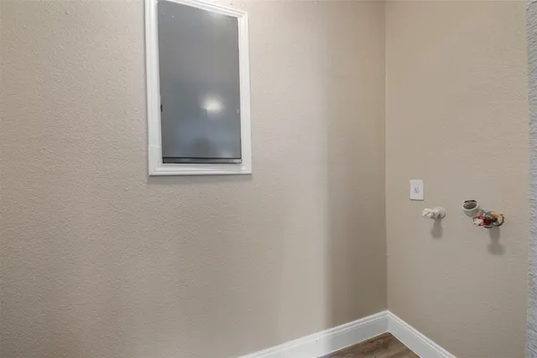 $156,900 | 9371 Pagewood Lane, Houston, TX 77063