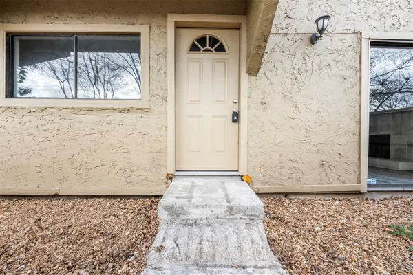 $156,900 | 9371 Pagewood Lane, Houston, TX 77063