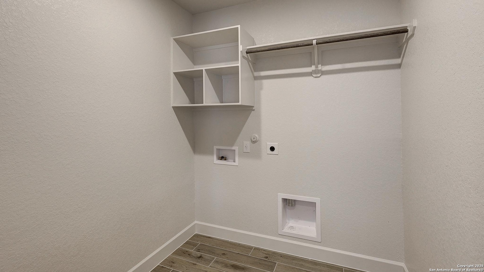 237 Hidalgo Boerne, TX 78006 - Photo 11 of 29