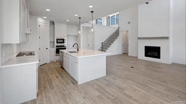 $599,900 | 237 Hidalgo, Boerne, TX 78006