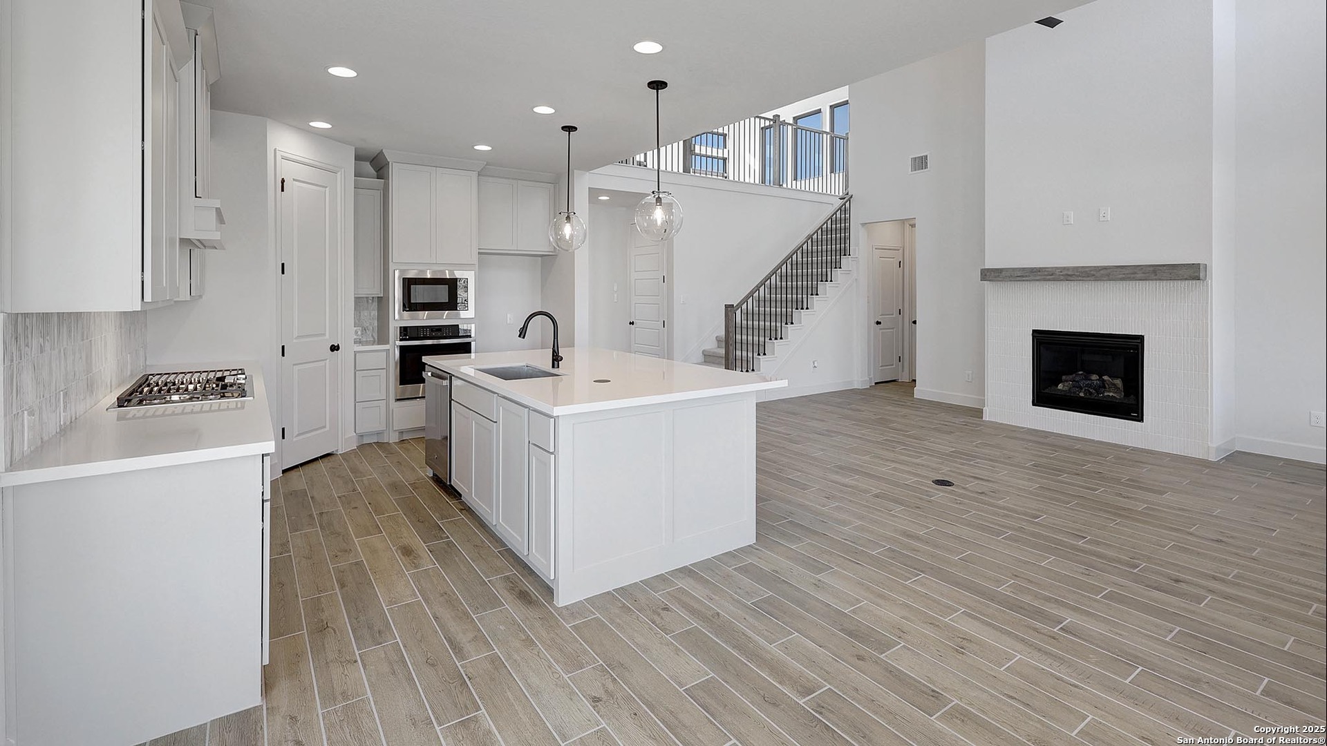 237 Hidalgo Boerne, TX 78006 - Photo 12 of 29