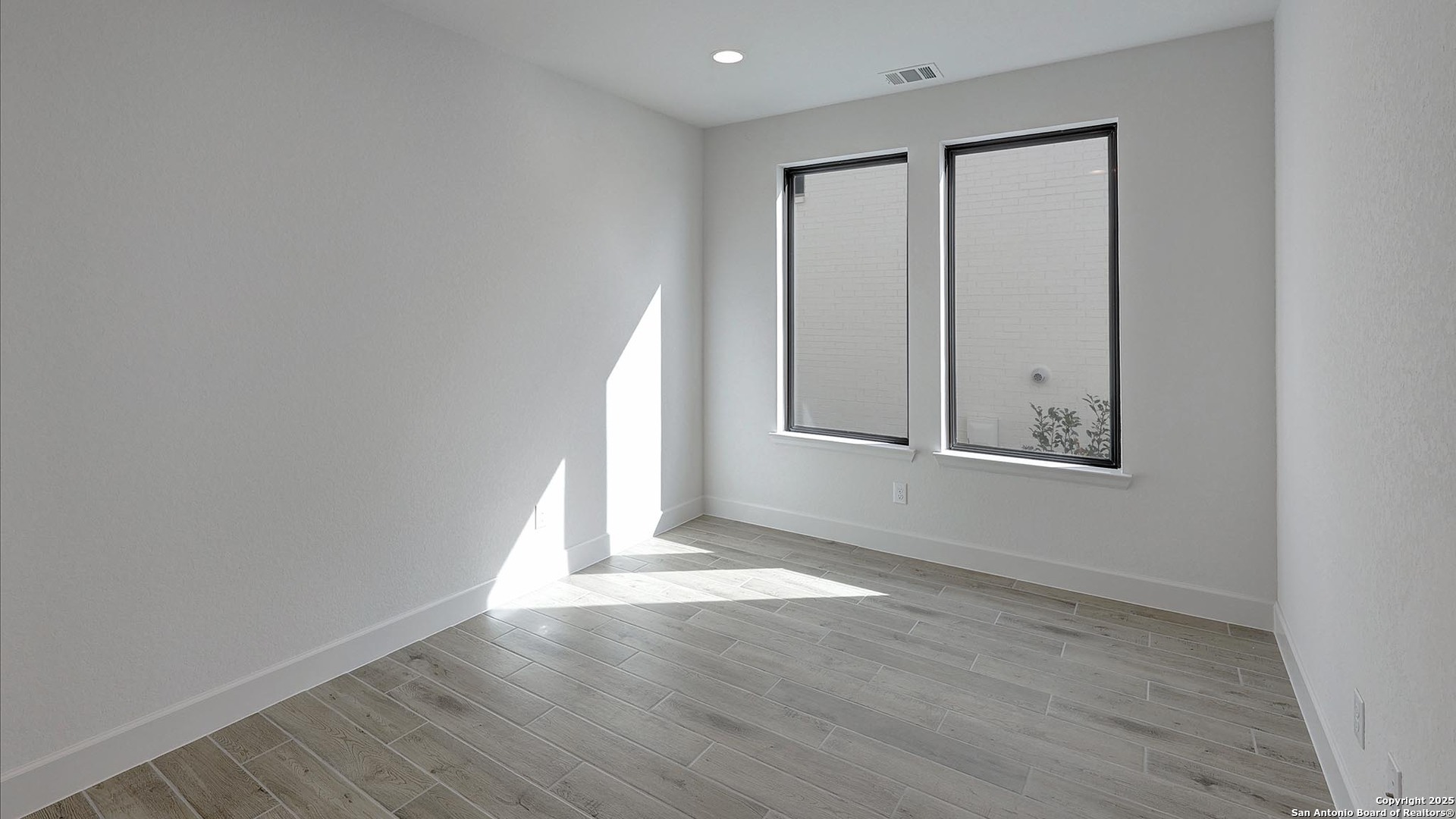 237 Hidalgo Boerne, TX 78006 - Photo 6 of 29