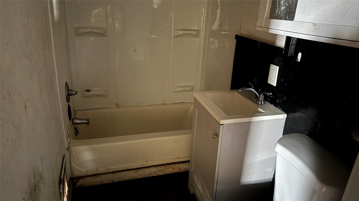 27 Rutherford Street Binghamton, NY 13901 - Photo 7 of 14