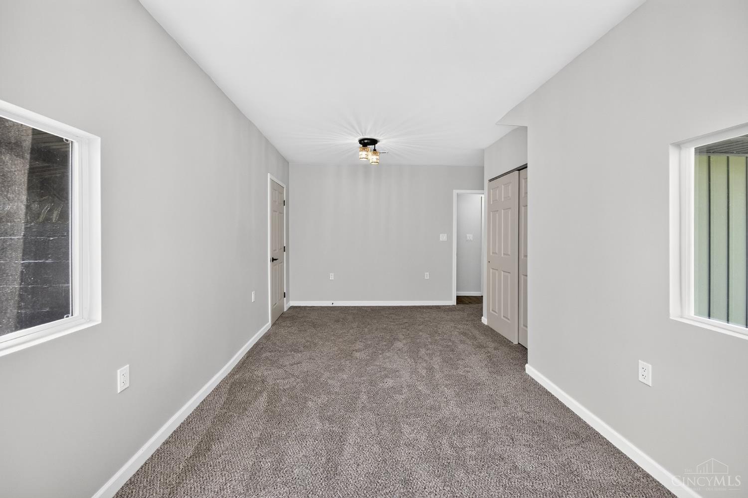 8812 Pine Road Cincinnati, OH 45242 - Photo 31 of 61
