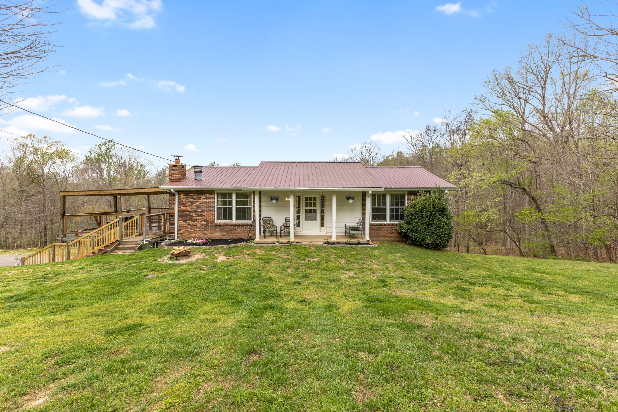 180 Hill Road Vanleer, TN 37181 - Photo 1 of 43