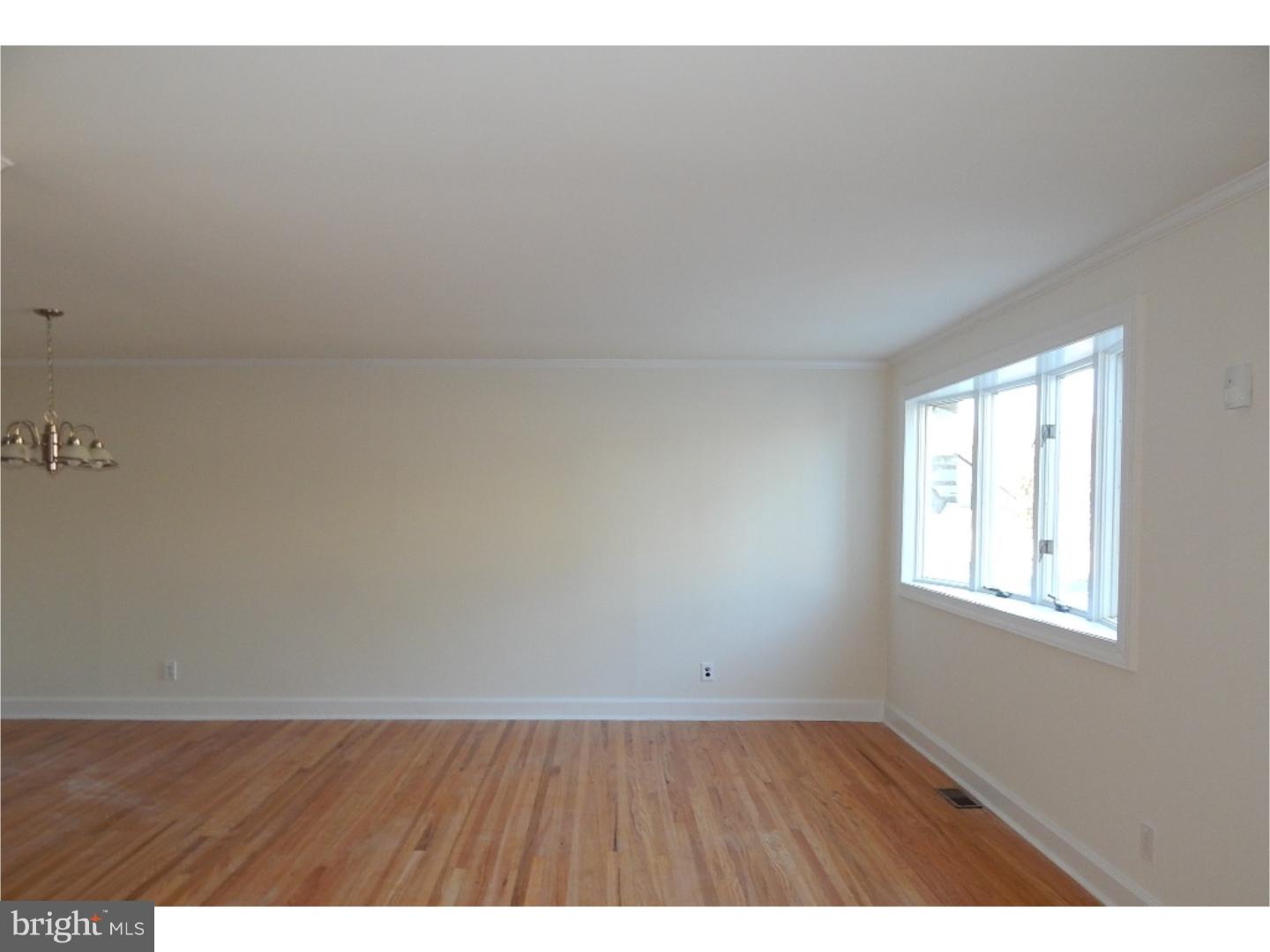 13021 Stevens Road Philadelphia, PA 19116 - Photo 3 of 25