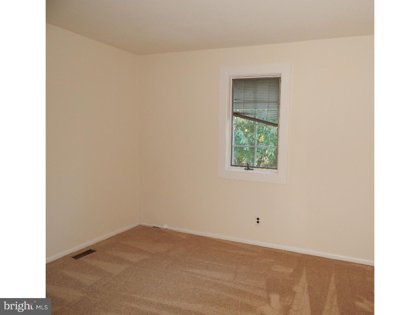 13021 Stevens Road Philadelphia, PA 19116 - Photo 10 of 25