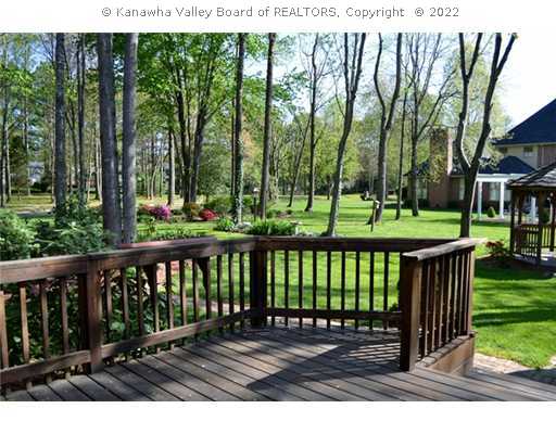 407 Edgewood Road Hurricane, WV 25526 - Photo 14 of 16 Patio/Deck.