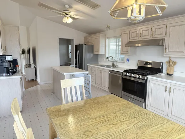 $489,000 | 5770 Winfield, Unit 122, San Jose, CA 95123