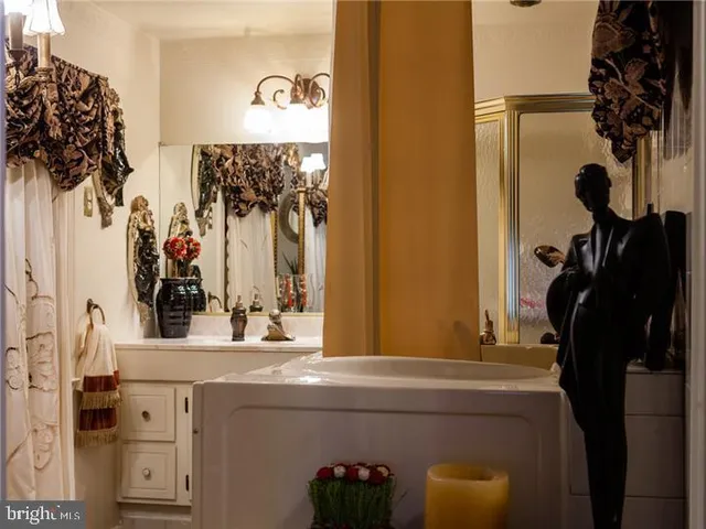 $2,350,000 | 77 Petty Road, Cranbury, NJ 08512