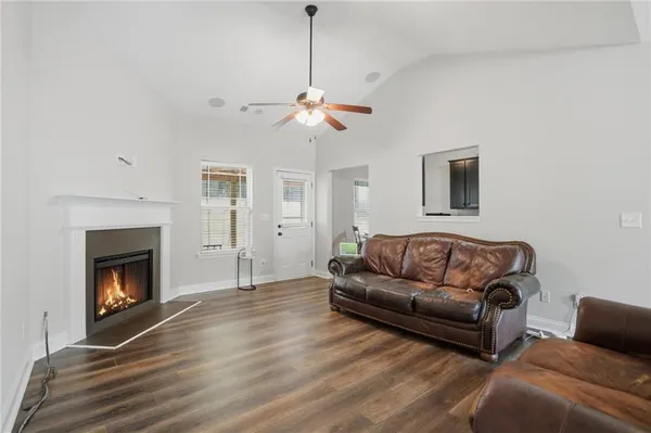 $2,095 | 612 Stevens Place, McDonough, GA 30252