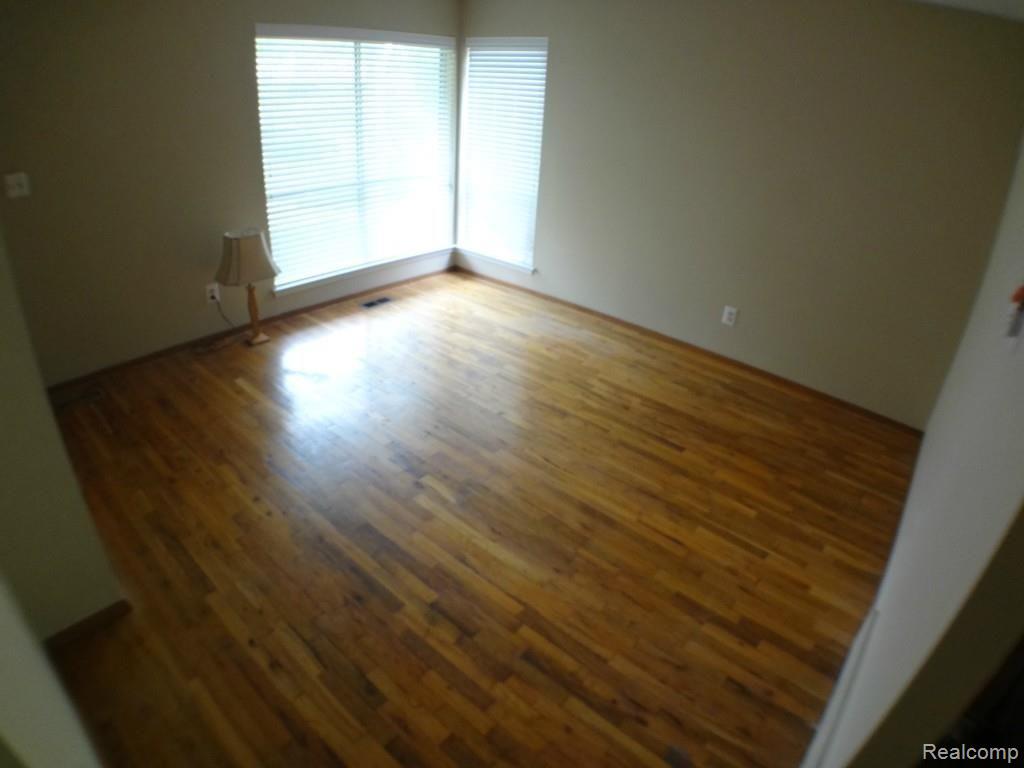 2072 Derby Road Birmingham, MI 48009 - Photo 22 of 30