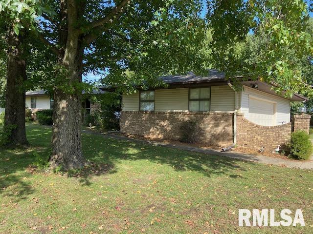 1810 Garretts Prairie Road West Frankfort, IL 62896 - Photo 4 of 33 Gallery Image 4