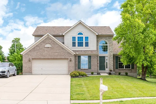 $450,000 | 584 Lake Front Drive, Lebanon, OH 45036