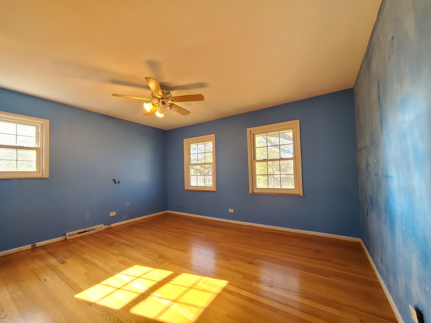 20601 Parthenon Way Olympia Fields, IL 60461 - Photo 25 of 36 a view of a room with a window