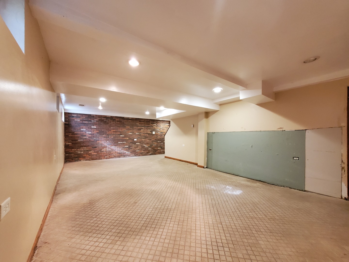 20601 Parthenon Way Olympia Fields, IL 60461 - Photo 32 of 36 a view of hallway